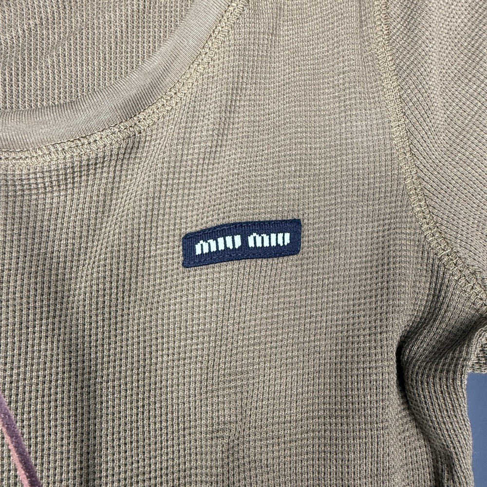 Miu Miu Tan Short Sleeve Knit Top with Logo Tag - Picture 2 of 7
